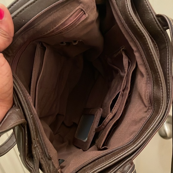 Carriage House genuine leather, please check all picture of condition - Picture 14 of 17